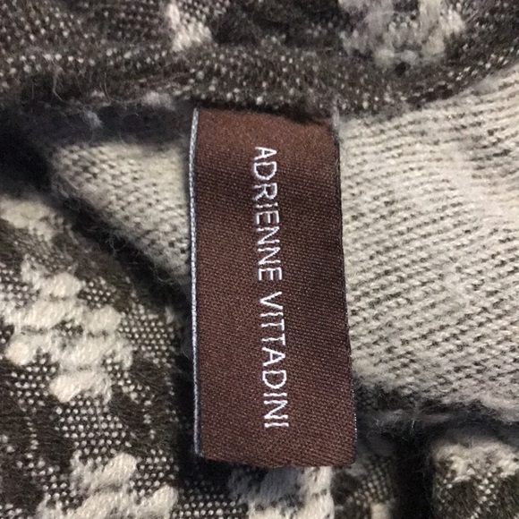 Adrienne Vittadini wrap - Picture 3 of 4